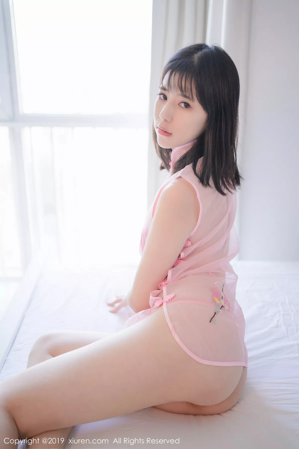 [XiuRen秀人网]第1791期艾栗栗写真  第2张-《94零社区》