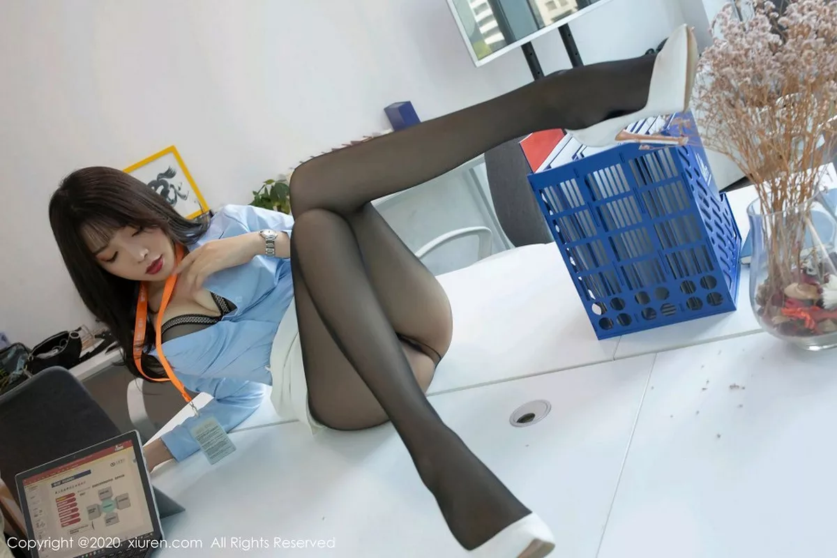 [XiuRen秀人网]第2047期芝芝Booty写真  第22张-《94零社区》