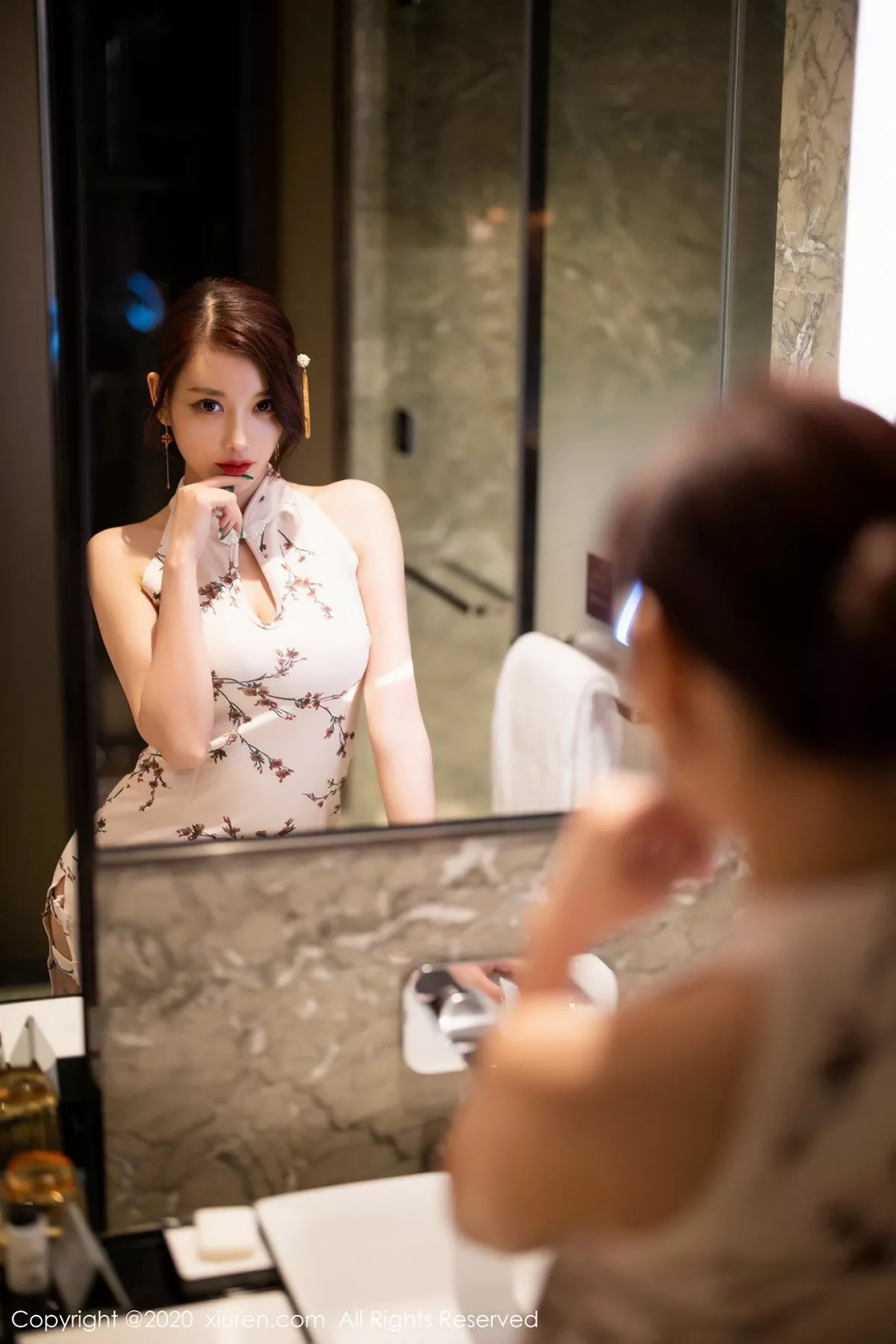 [XiuRen秀人网]第2487期杨晨晨写真  第1张-《94零社区》