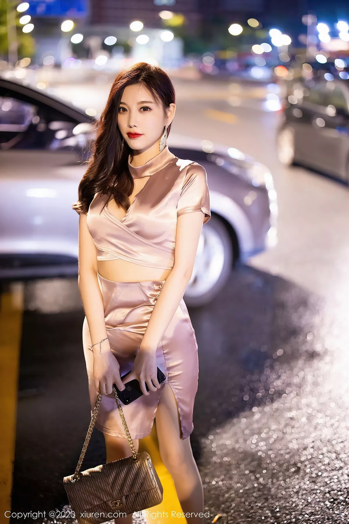 [XiuRen秀人网]第2587期杨晨晨写真  第2张-《94零社区》