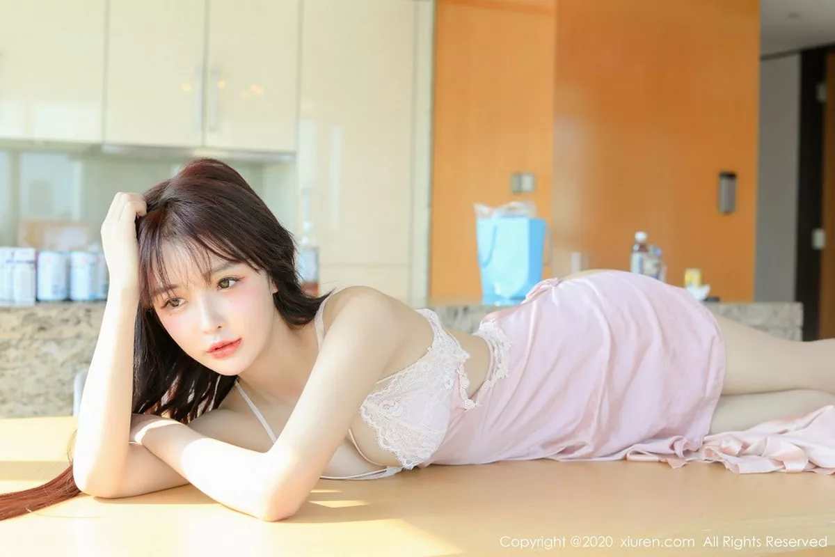 [XiuRen秀人网]第2666期南初妹妹写真  第18张-《94零社区》