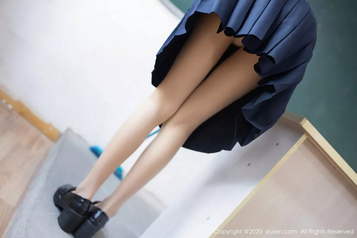 [XiuRen秀人网]第2741期月音瞳写真  第11张-《94零社区》