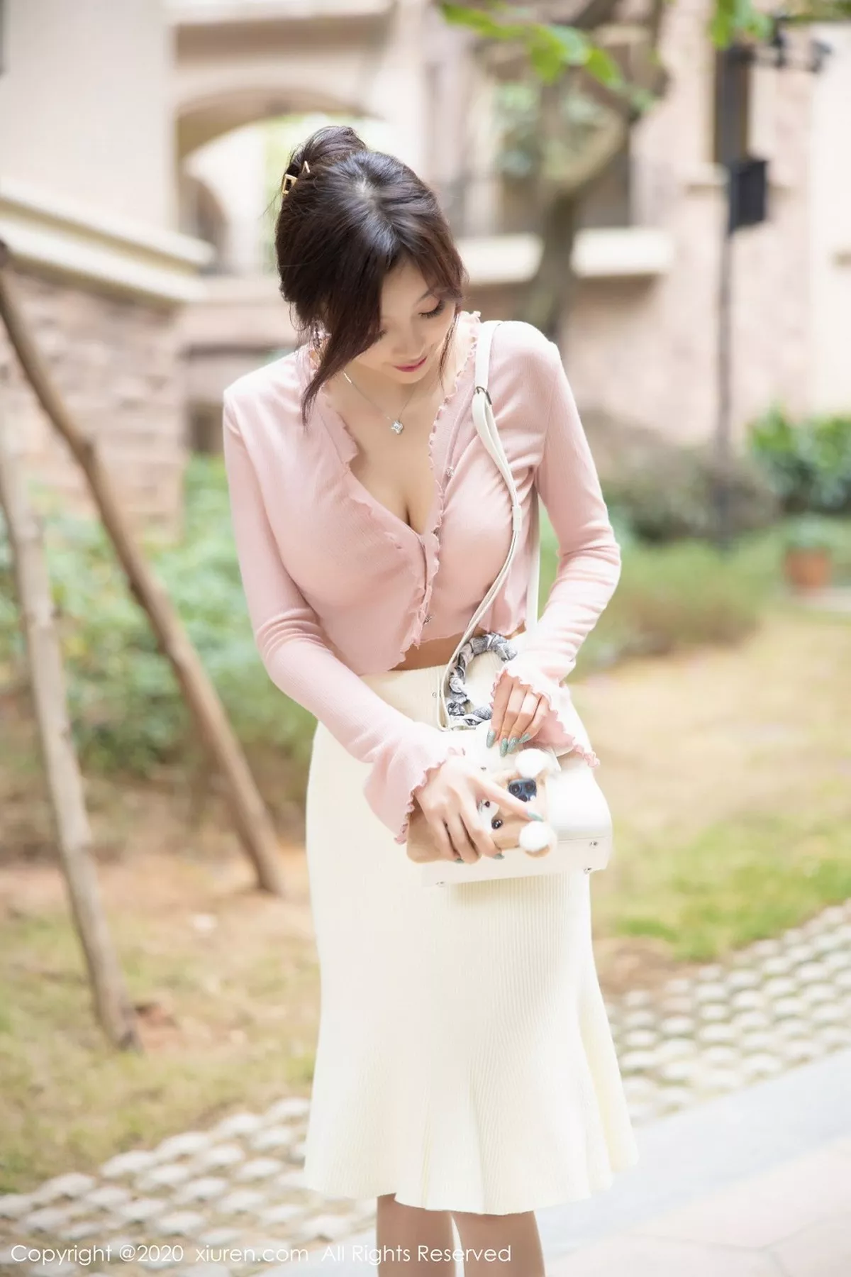 [XiuRen秀人网]第2905期杨晨晨写真  第2张-《94零社区》