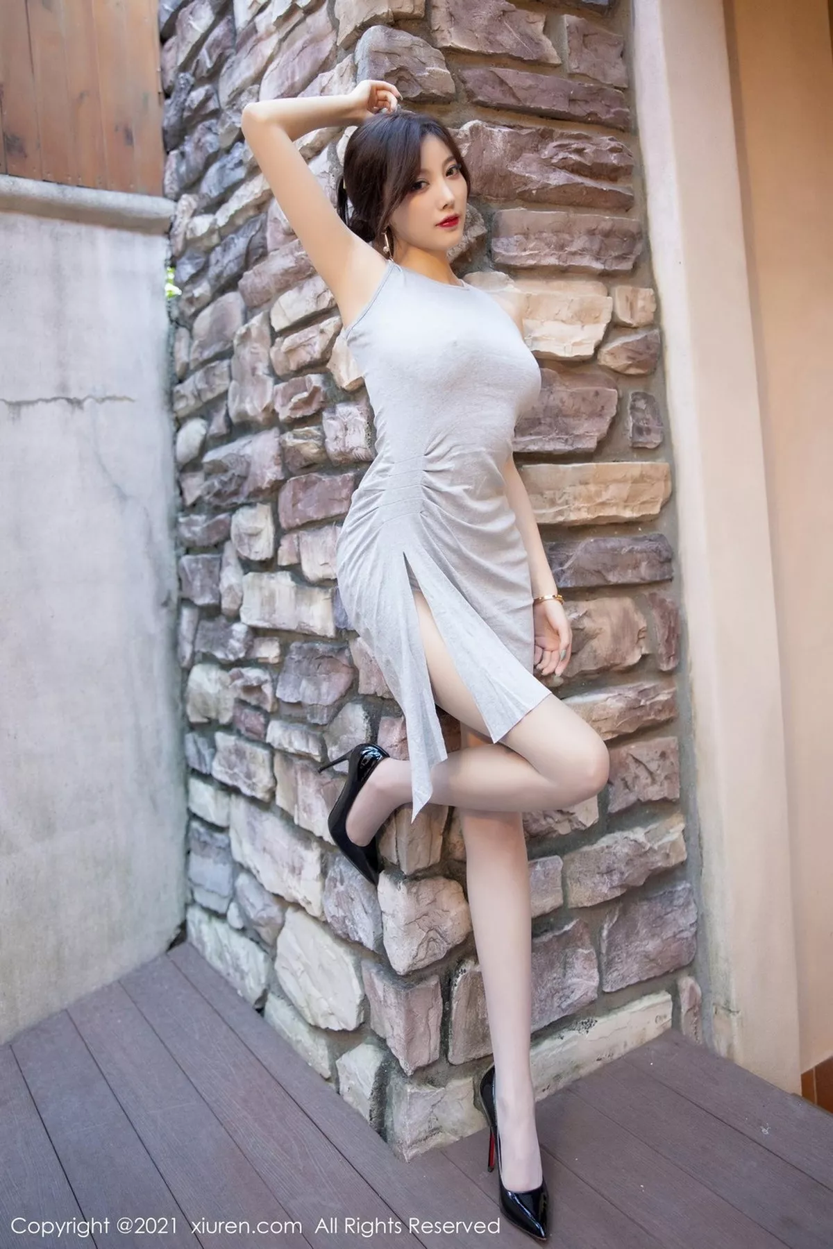 [XiuRen秀人网]第3022期杨晨晨写真  第1张-《94零社区》
