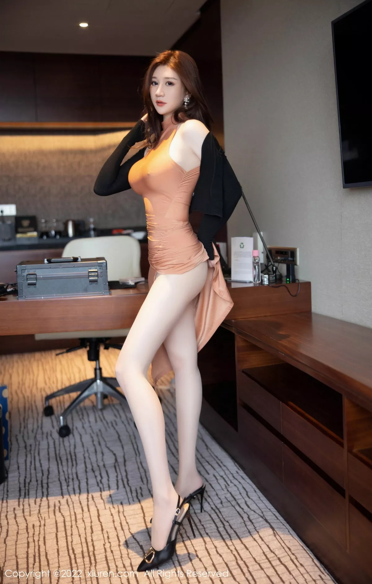 [XiuRen秀人网]第5669期顾乔楠写真  第24张-《94零社区》