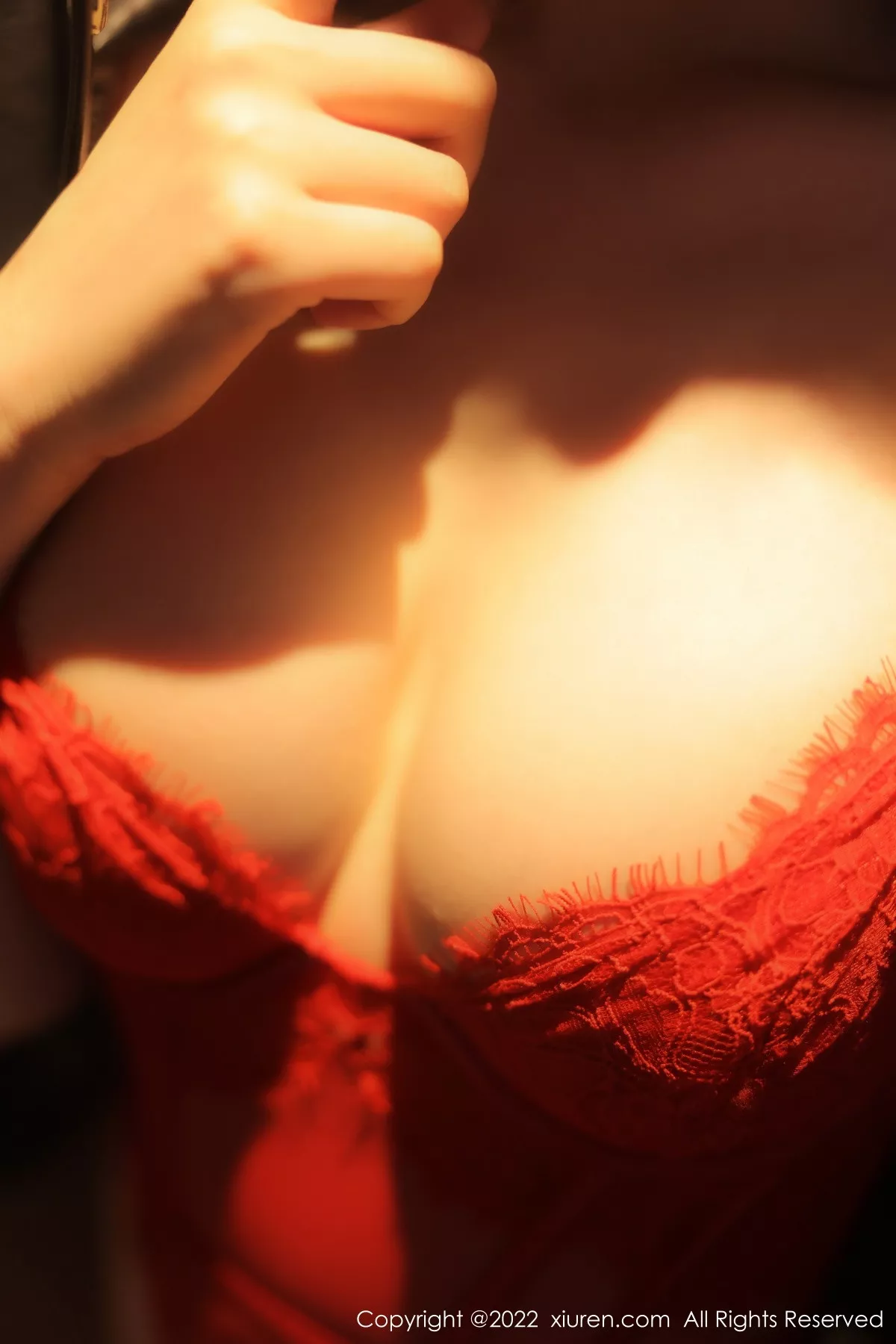 [XiuRen秀人网]第5710期顾乔楠写真  第5张-《94零社区》