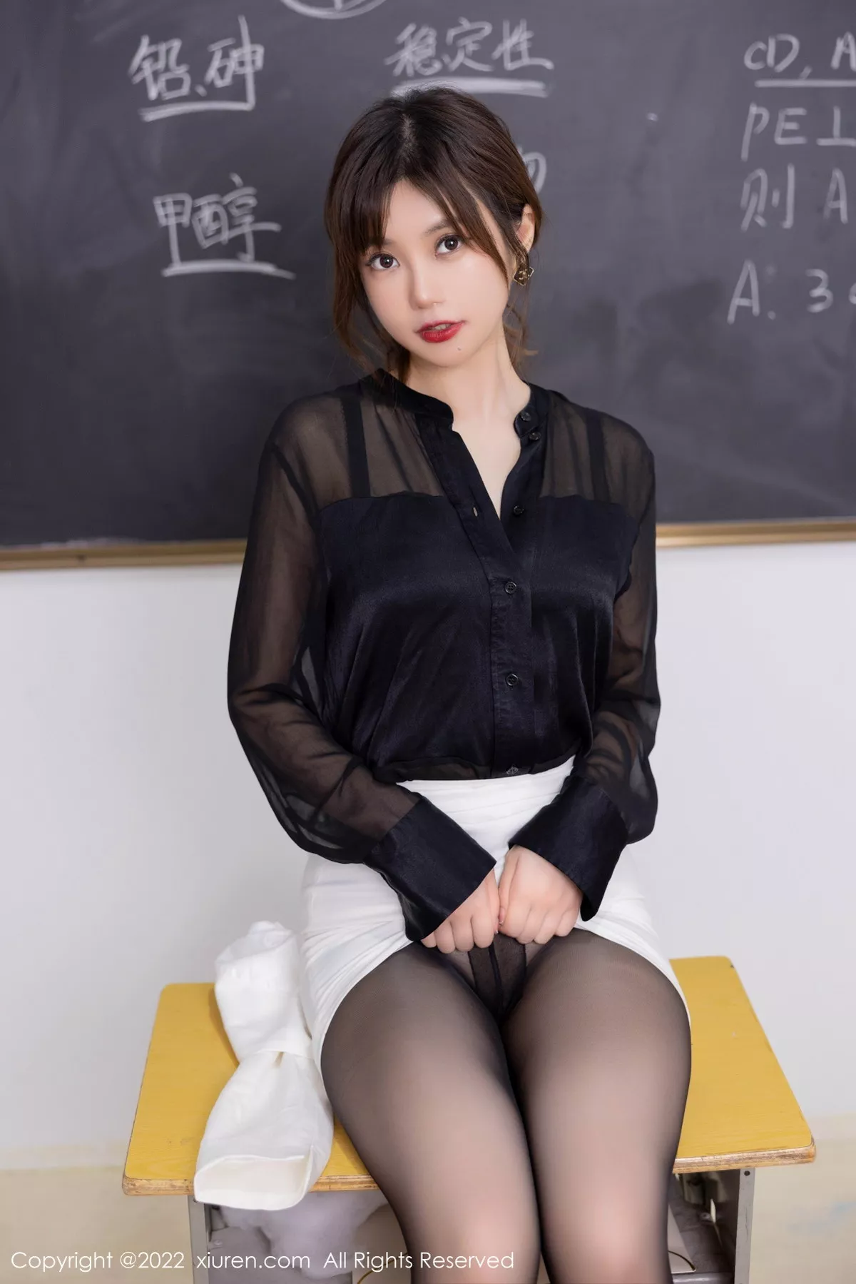 [XiuRen秀人网]第6008期绮里嘉写真  第25张-《94零社区》