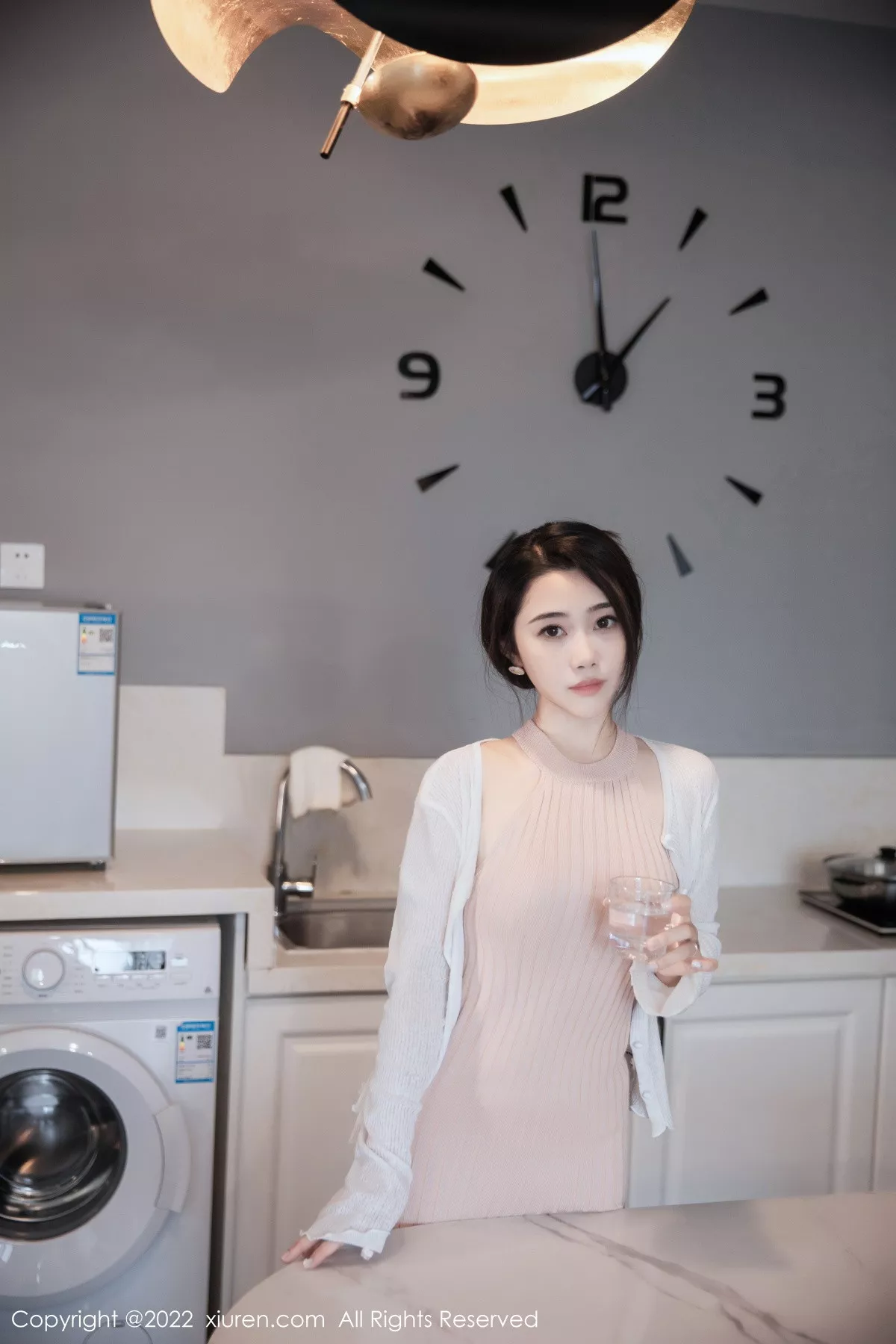 [XiuRen秀人网]第6066期严利娅写真  第6张-《94零社区》
