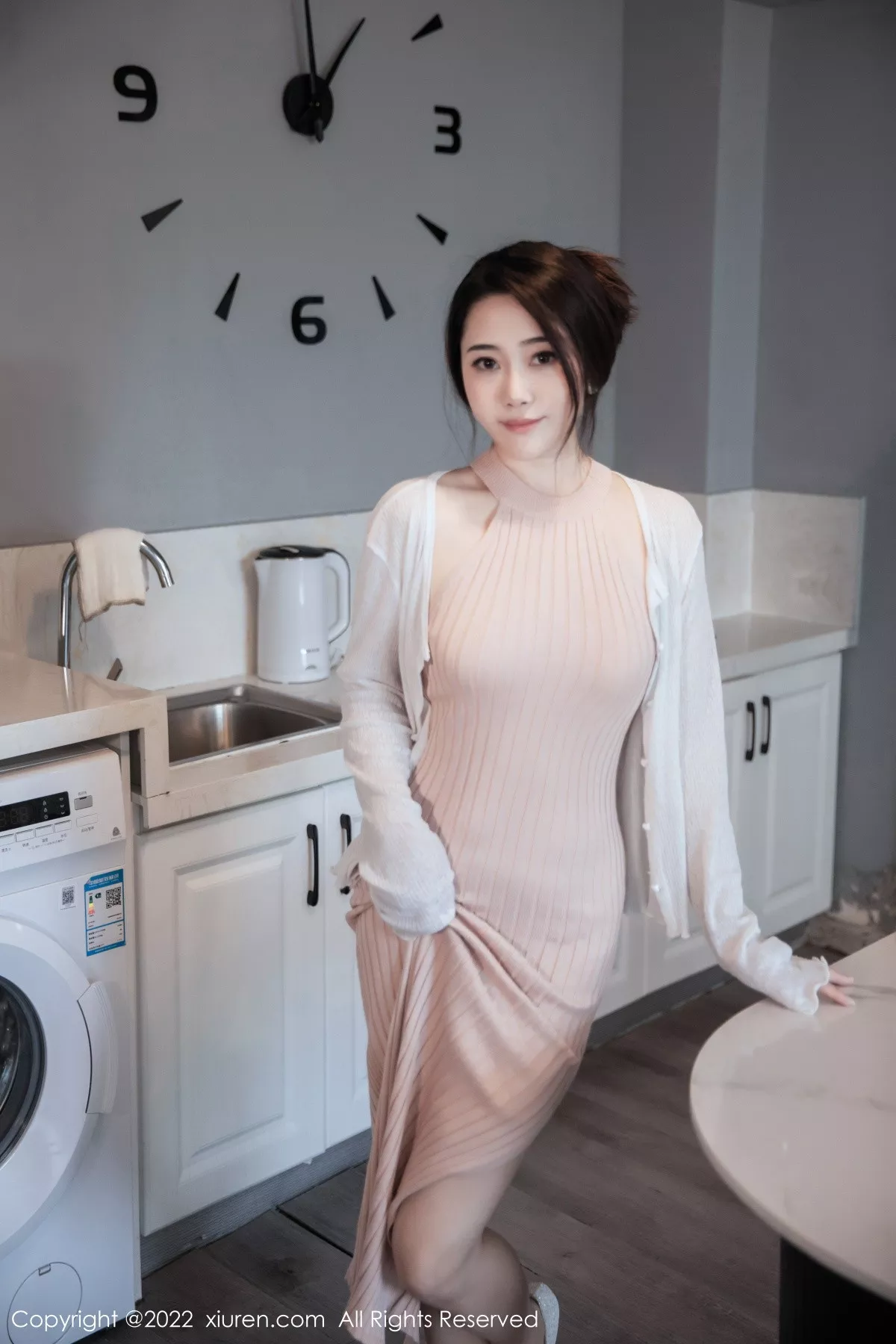[XiuRen秀人网]第6066期严利娅写真  第9张-《94零社区》