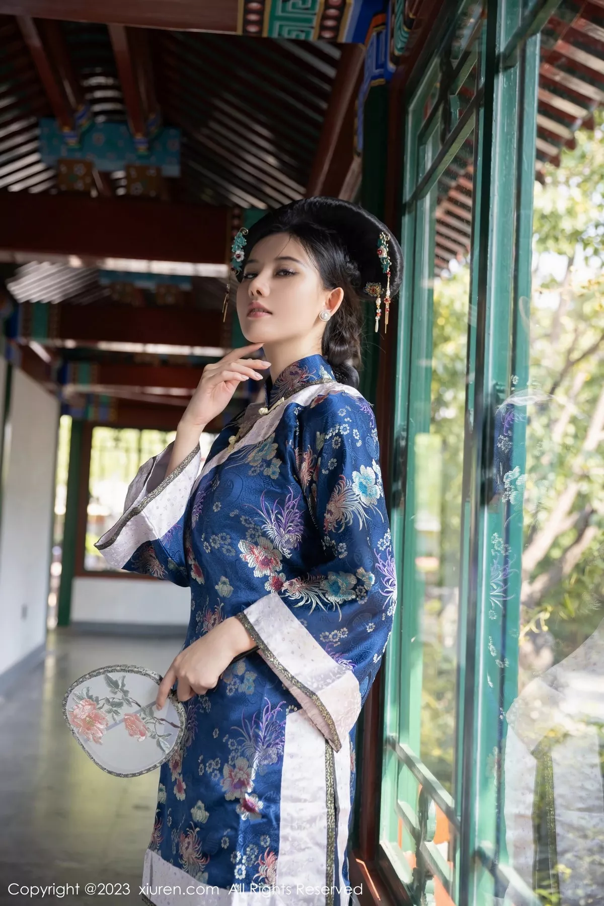 [XiuRen秀人网]第6398期就是阿朱啊写真  第2张-《94零社区》