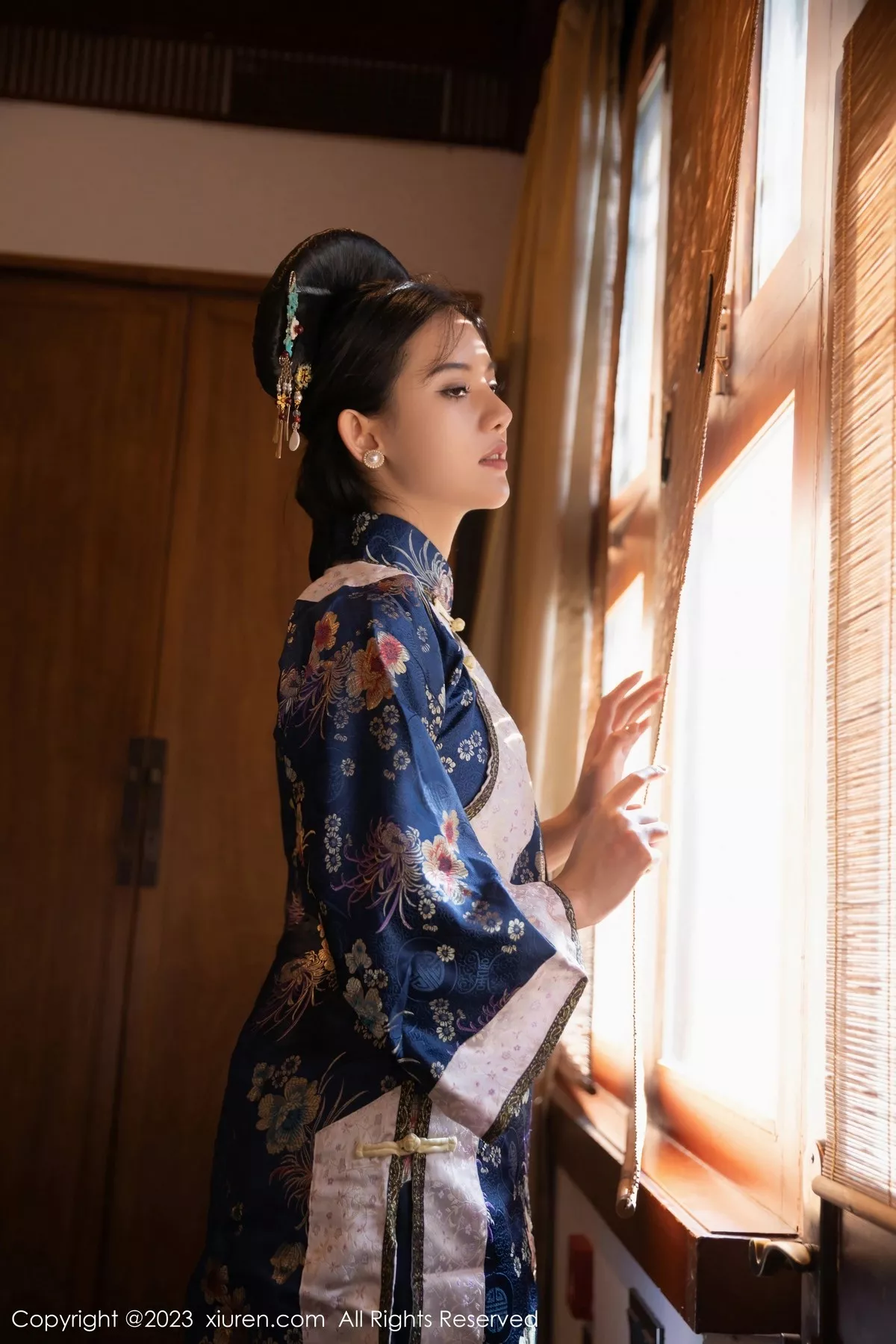 [XiuRen秀人网]第6398期就是阿朱啊写真  第15张-《94零社区》