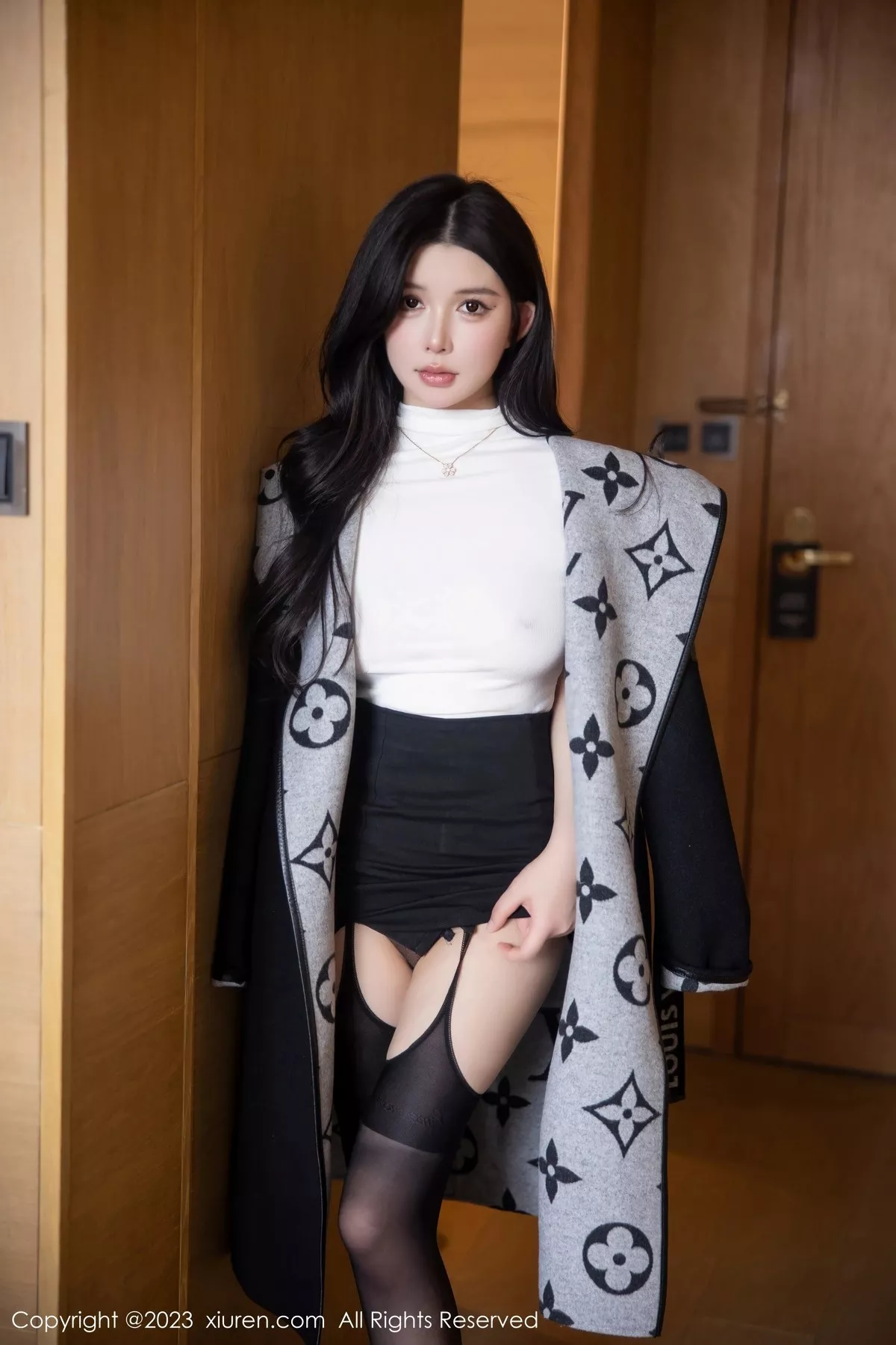 [XiuRen秀人网]第6394期林珊珊写真  第8张-《94零社区》