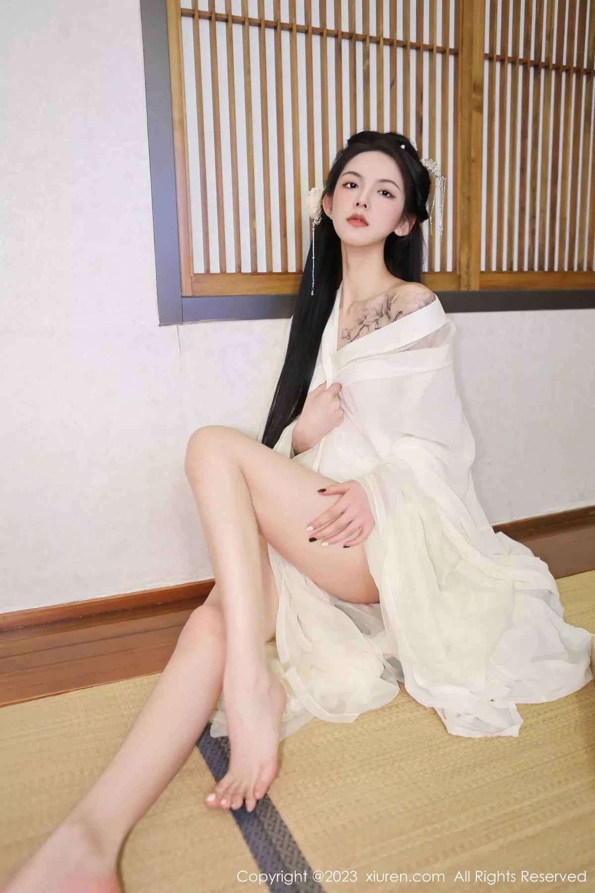 [XiuRen秀人网]第6430期乔一一写真  第3张-《94零社区》