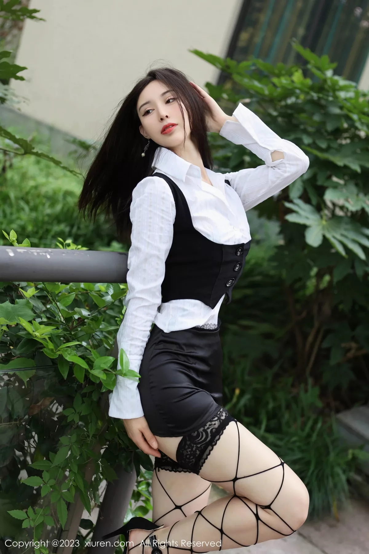 [XiuRen秀人网]第7525期曼柔写真  第3张-《94零社区》