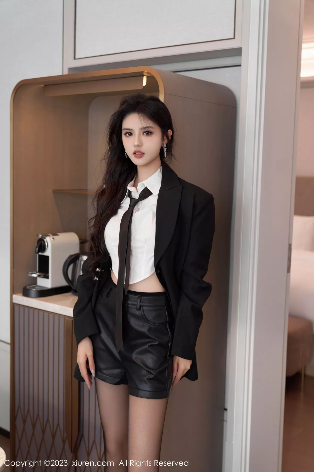 [XiuRen秀人网]第7560期浅浅写真  第14张-《94零社区》