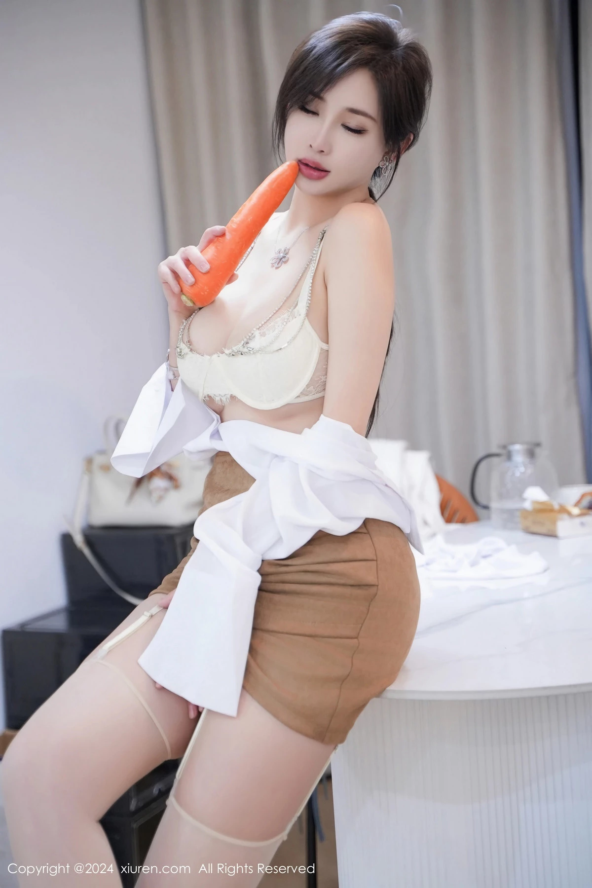 [XiuRen秀人网]第8083期周妍希写真  第32张-《94零社区》