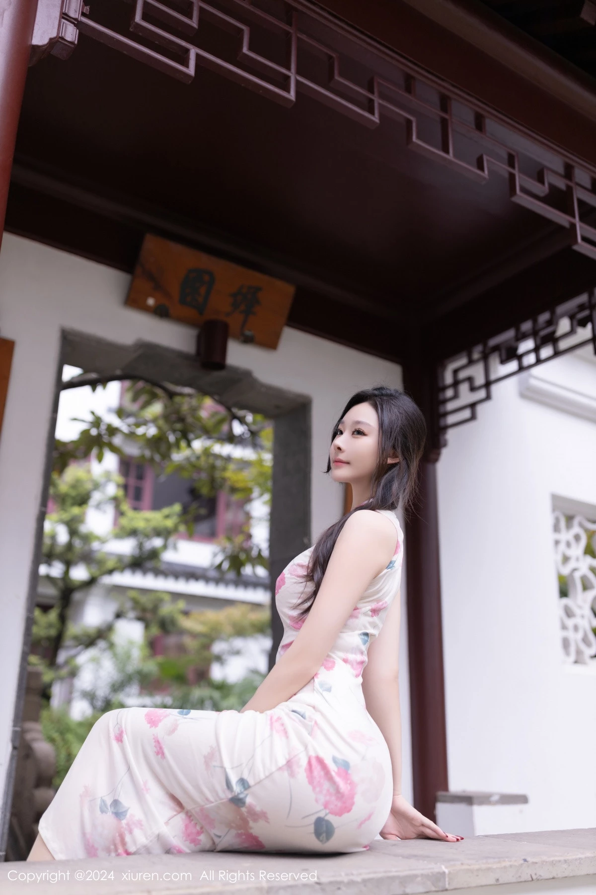 [XiuRen秀人网]第9087期小逗逗写真  第8张-《94零社区》