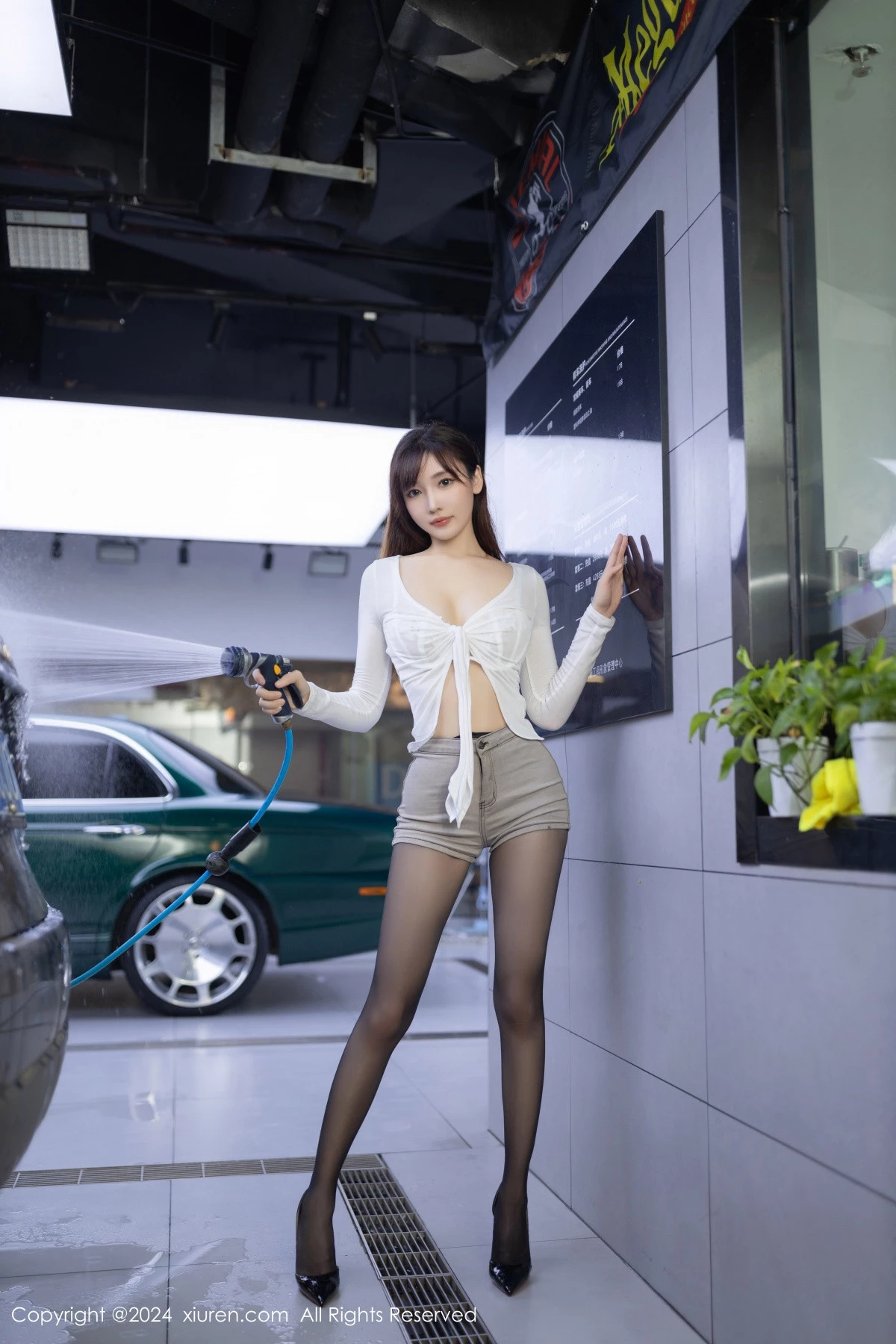 [XiuRen秀人网]第9181期陆萱萱写真  第11张-《94零社区》