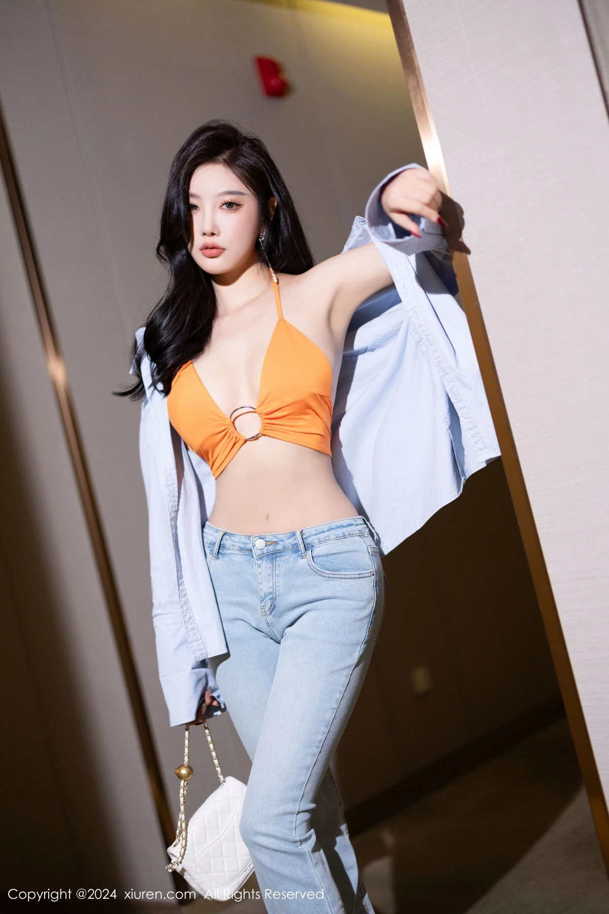 [XiuRen秀人网]第9282期杨晨晨写真  第1张-《94零社区》