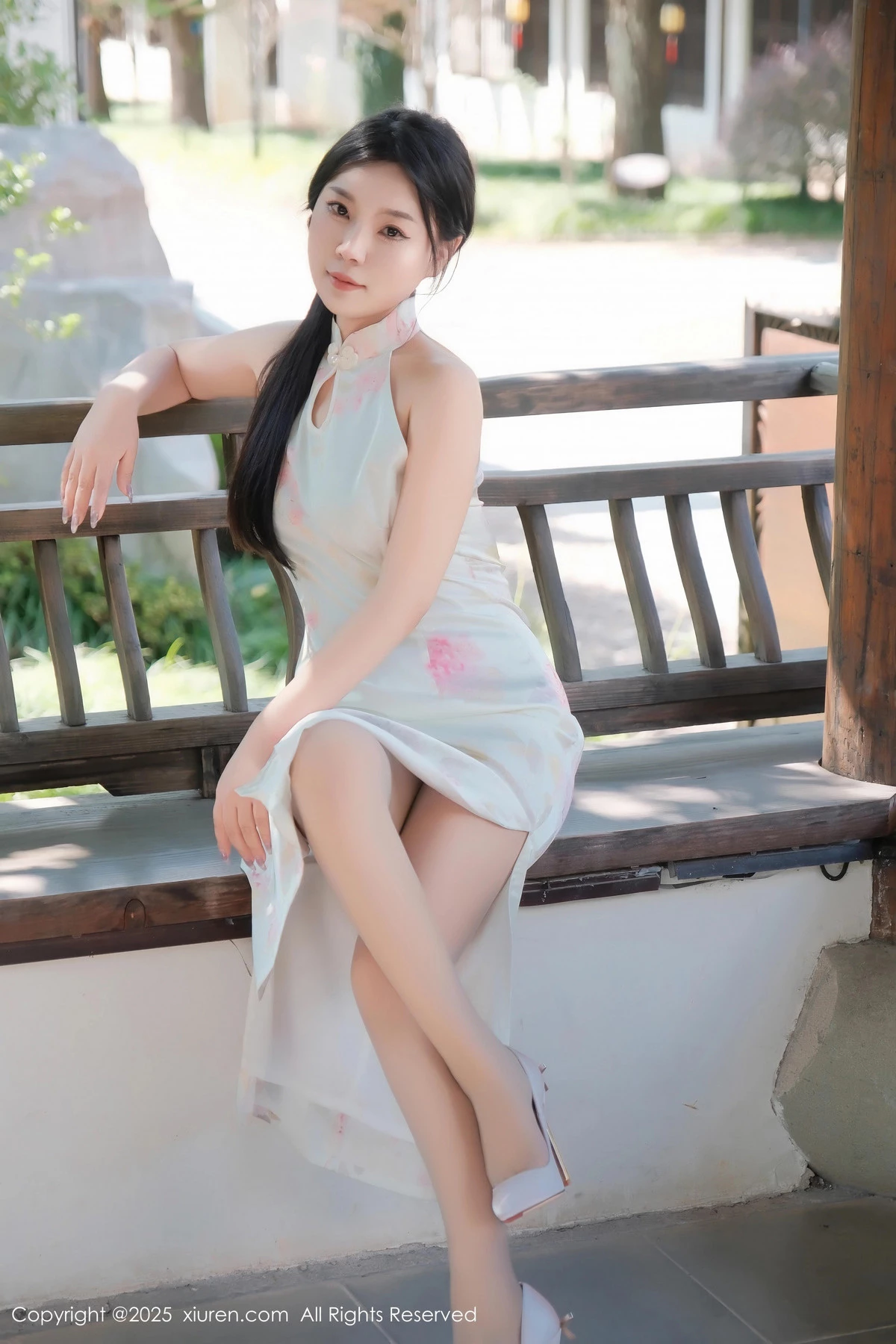 [XiuRen秀人网]第9893期麦田写真  第5张-《94零社区》