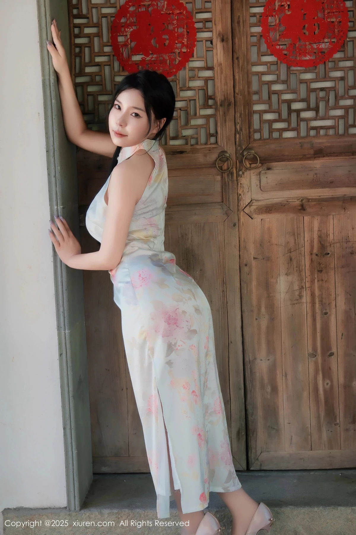 [XiuRen秀人网]第9893期麦田写真  第21张-《94零社区》