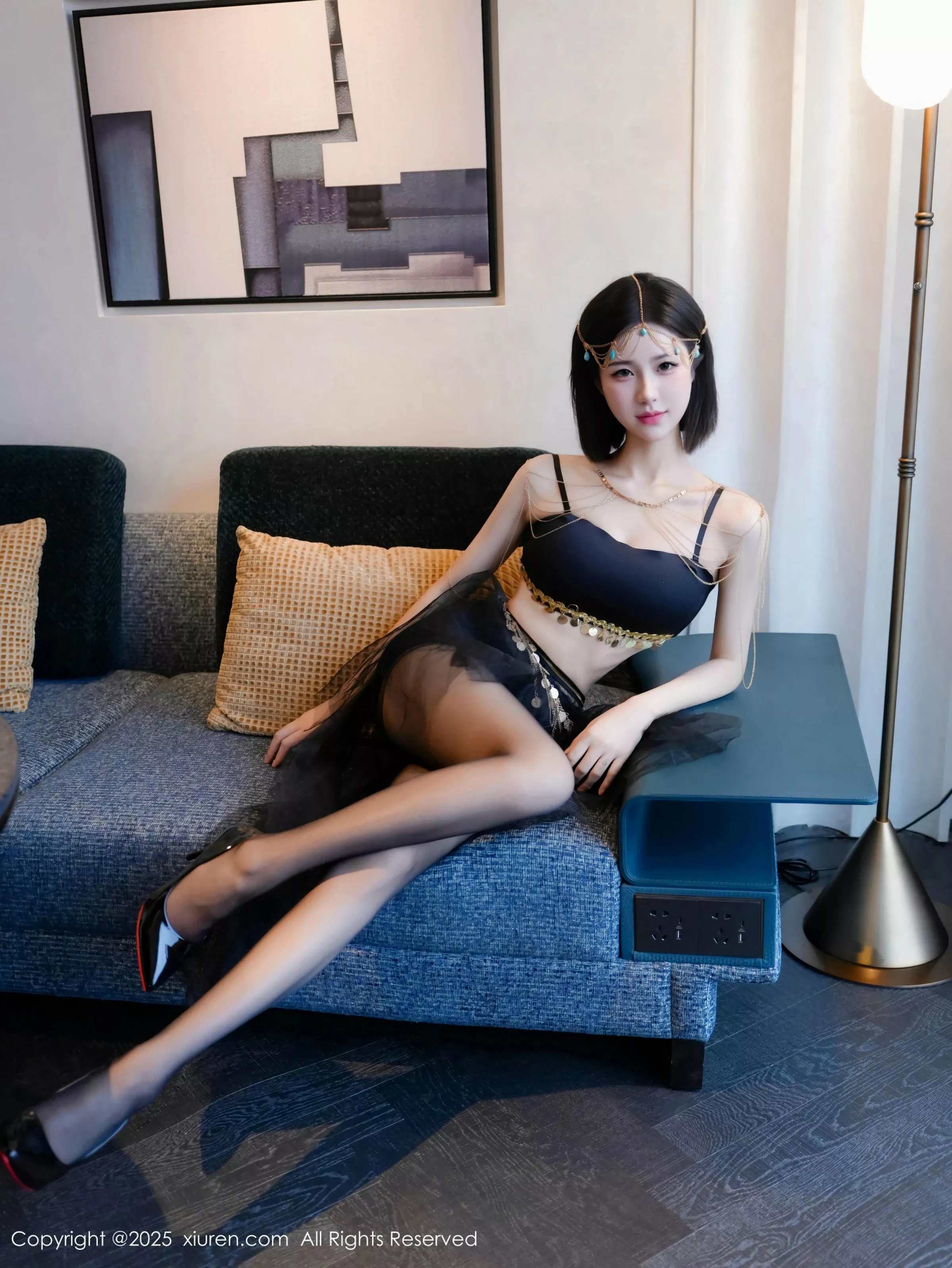 [XiuRen秀人网]第10427期奶芙酱写真  第7张-《94零社区》