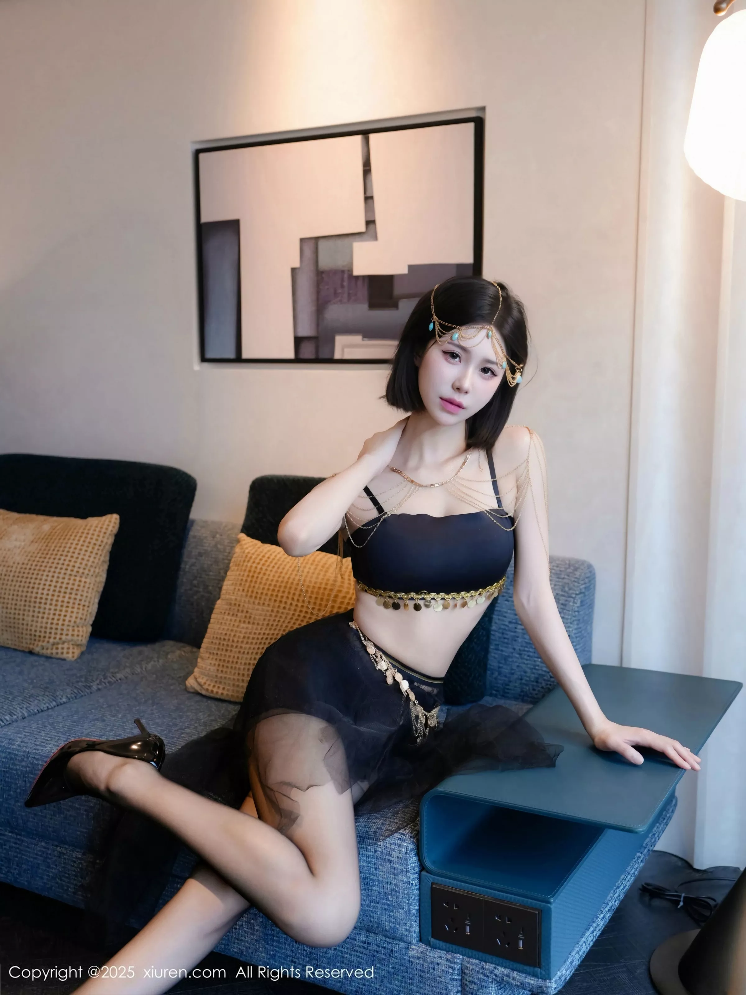 [XiuRen秀人网]第10427期奶芙酱写真  第13张-《94零社区》