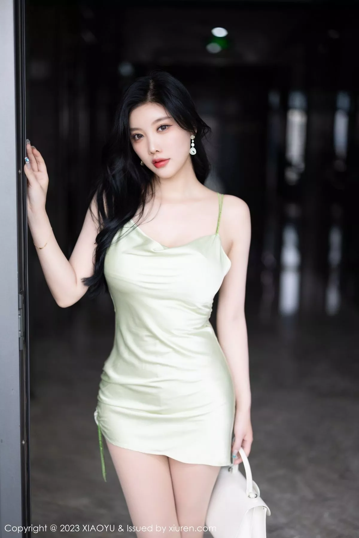 [XiaoYu画语界]第1143期杨晨晨写真  第2张-《94零社区》