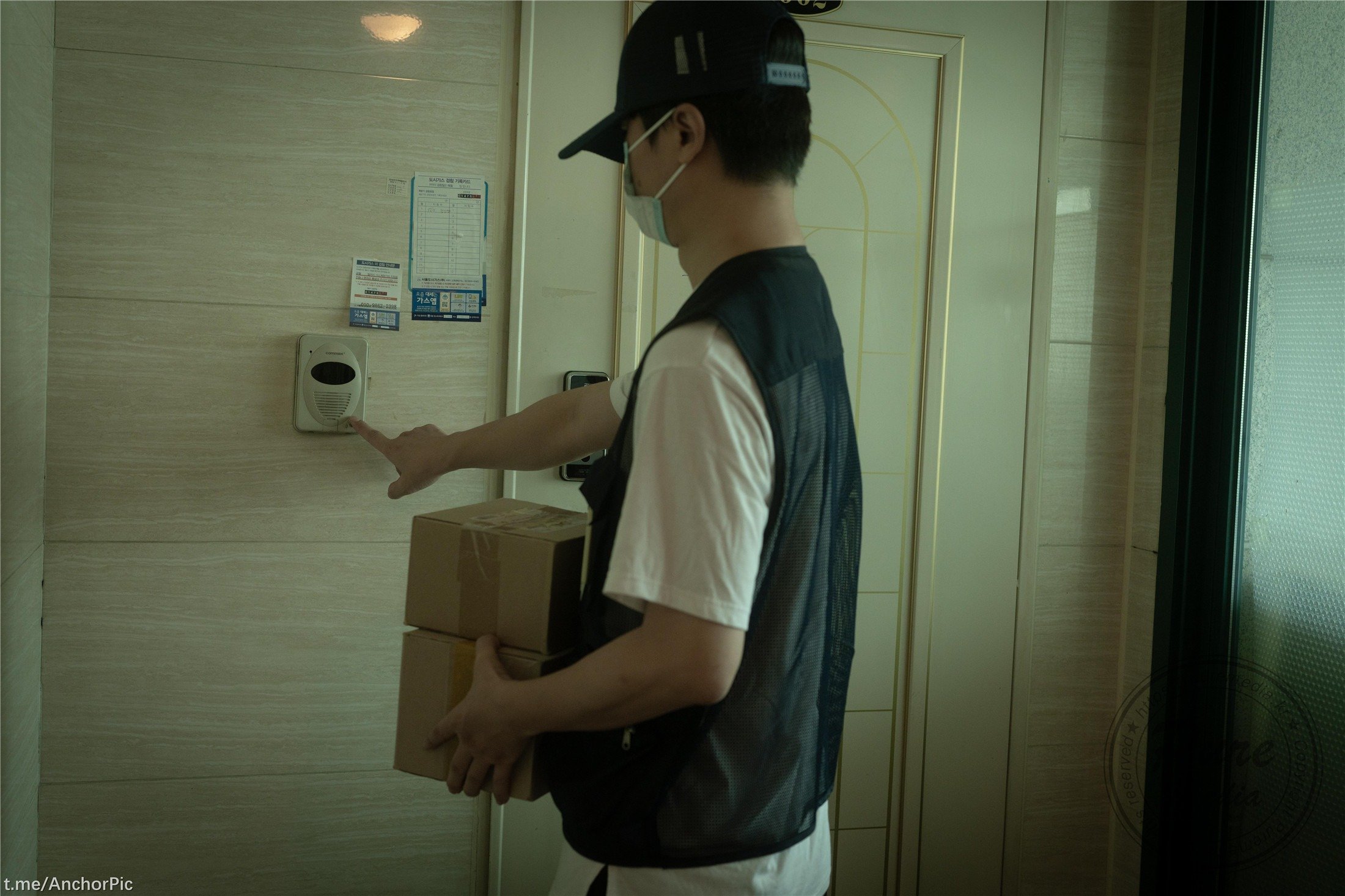 [PureMedia] VOL249 yeha (예하) - Bad delivery guy and new wife 158P  第57张-《94零社区》
